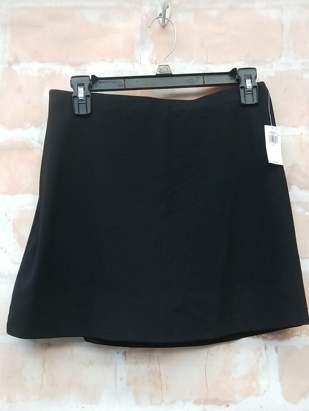 NWT Old Navy Women's Black Skort Size M
